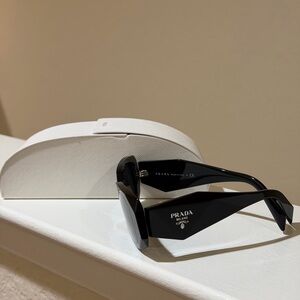 Prada Sunglasses SPR 17W